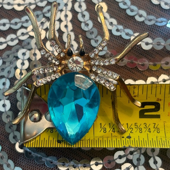 Gold Spider Ring with Blue Gem - Picture 8 of 9